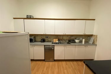 5 bed flat, Dickenson Road, Victoria Park, Manchester, M145HZ - Image 3